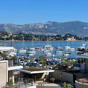  Appartement L'apart'83 - T2 Classe 5 Etoiles - Belle Vue Sur La Baie Du Lazaret