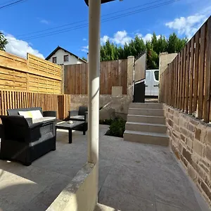 Avec Terrasse Et Entree Independantes A 25 Min De Paris Yerres